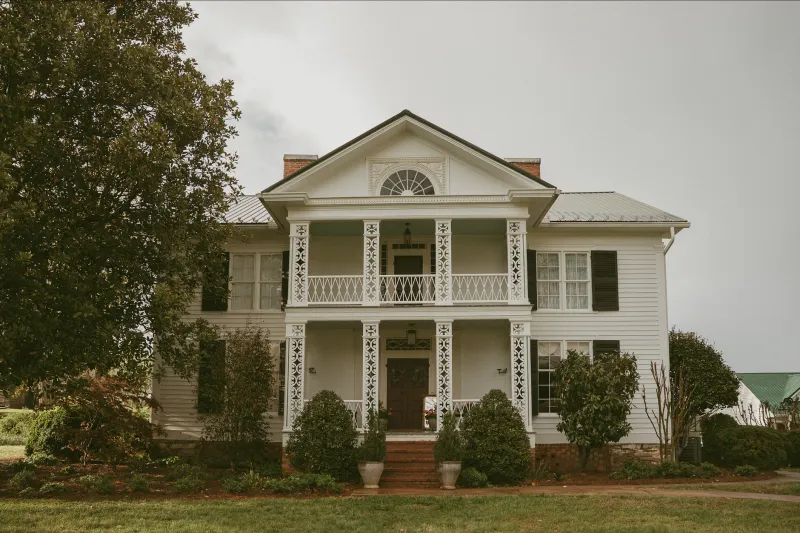 Built to Last: Architectural Principles That Give Rural and Lane Properties Enduring Character